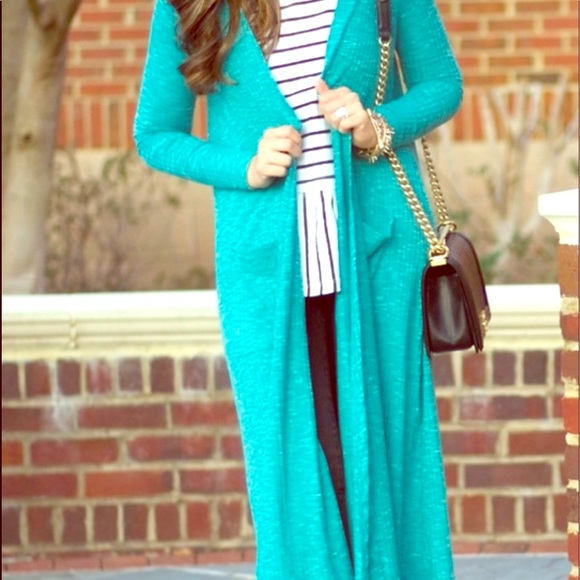 Lula Roe Sarah - Picture 2 of 3